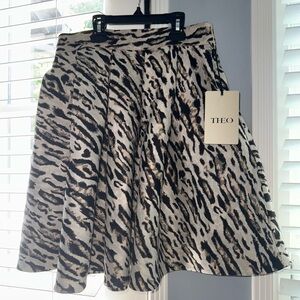 Gorgeous Animal Print THEO Skirt new with tags